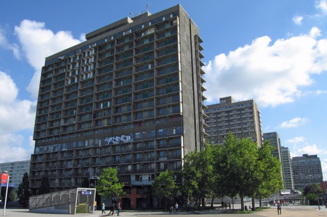 Block of flats in Halle Neustadt Block of flats in Halle Neustadt